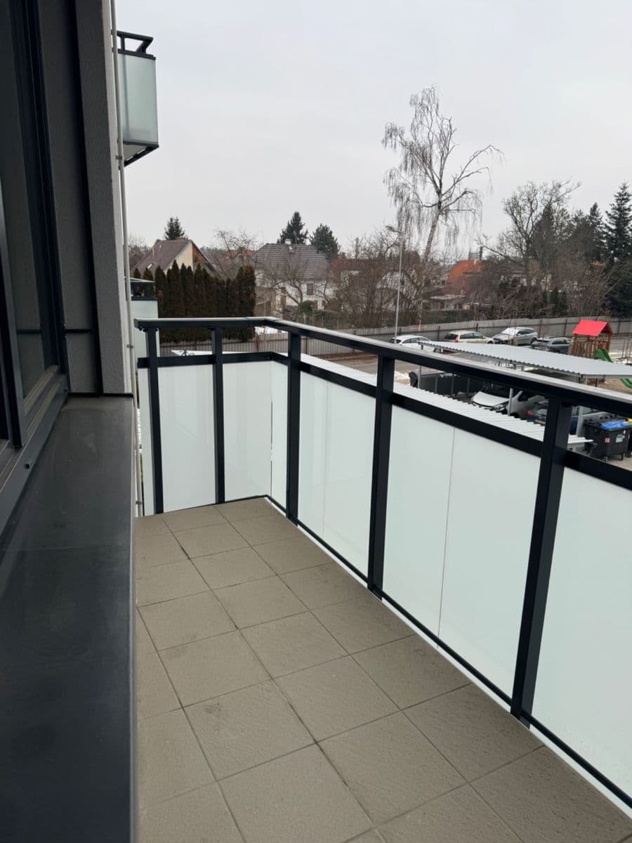 1 bedroom with open-plan kitchen flat to rent, 53 m², Františka Diviše, Prague, Prague 1 bedroom with open-plan kitchen flat to rent, 53 m², Františka Diviše, Prague, Prague