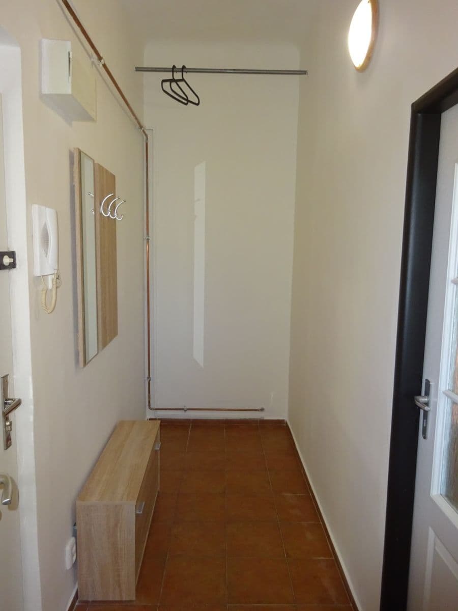 1 bedroom flat to rent, 40 m², Českomoravská, Prague, Prague 1 bedroom flat to rent, 40 m², Českomoravská, Prague, Prague