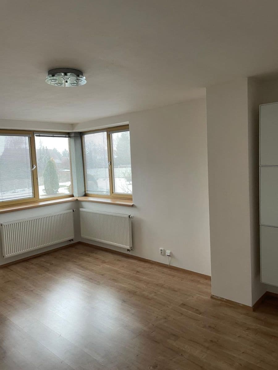 house to rent, 170 m², Sluneční, Velké Přítočno, Středočeský Region house to rent, 170 m², Sluneční, Velké Přítočno, Středočeský Region