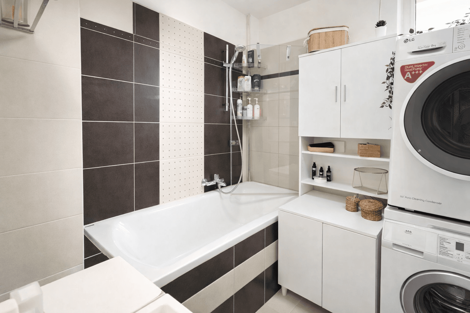 2 bedroom with open-plan kitchen flat for sale, 70 m², Högrova, Brno, Jihomoravský Region 2 bedroom with open-plan kitchen flat for sale, 70 m², Högrova, Brno, Jihomoravský Region