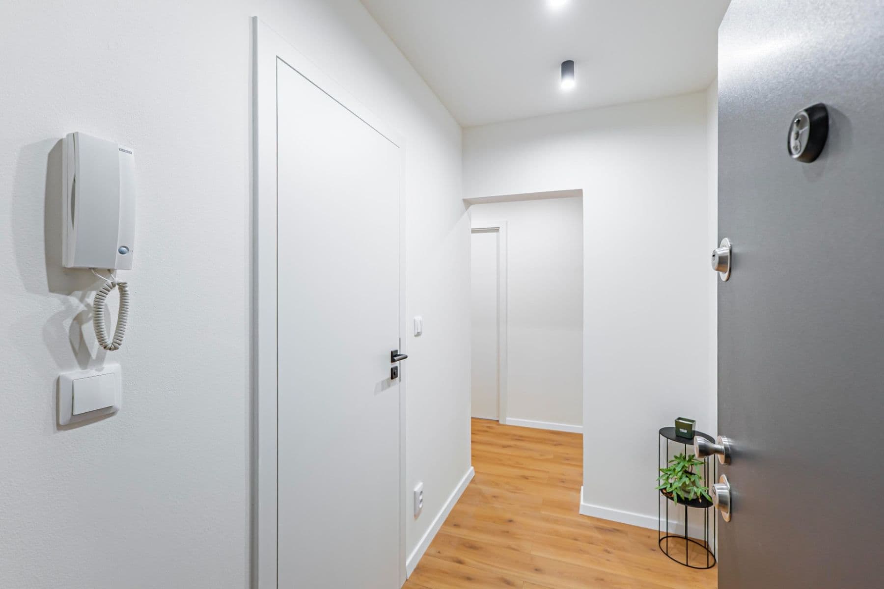 1 bedroom with open-plan kitchen flat for sale, 44 m², Ciolkovského, Prague, Prague 1 bedroom with open-plan kitchen flat for sale, 44 m², Ciolkovského, Prague, Prague