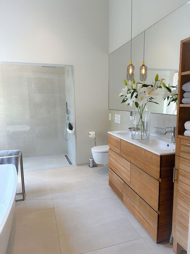 4 bedroom flat to rent, 160 m², Frankfurt, Hesse 4 bedroom flat to rent, 160 m², Frankfurt, Hesse