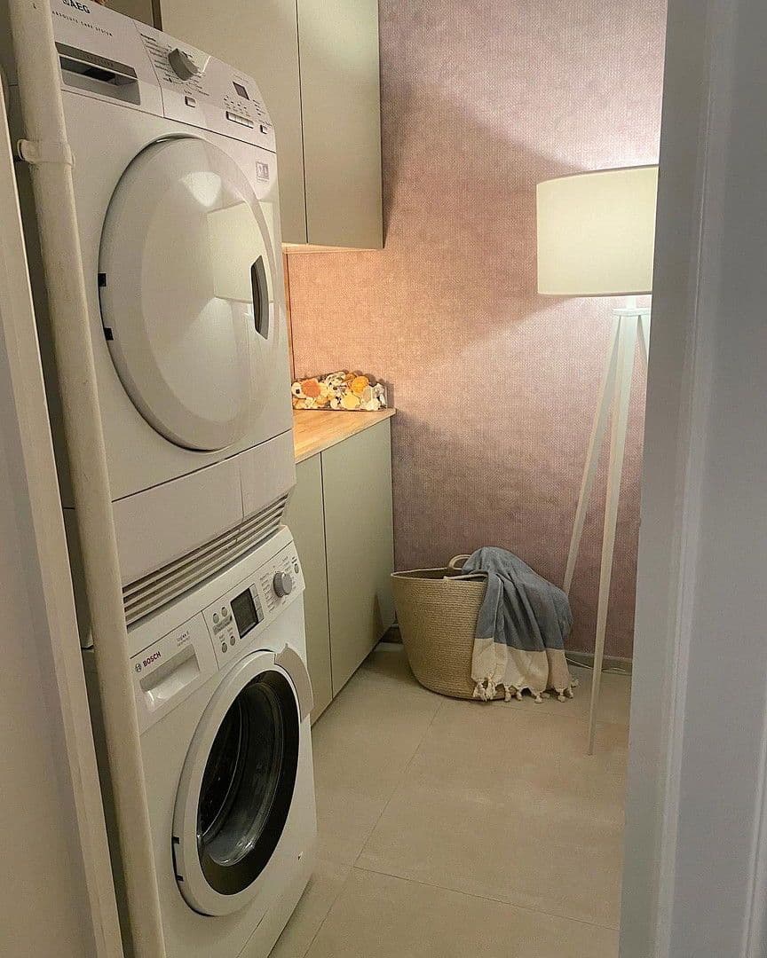 4 bedroom flat to rent, 160 m², Frankfurt, Hesse 4 bedroom flat to rent, 160 m², Frankfurt, Hesse