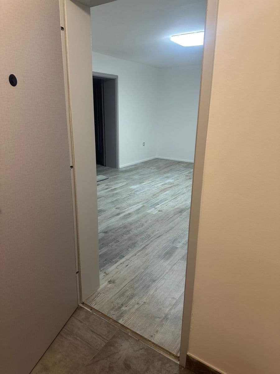 2 bedroom with open-plan kitchen flat for sale, 68 m², Letecká, Libčice nad Vltavou, Středočeský Region 2 bedroom with open-plan kitchen flat for sale, 68 m², Letecká, Libčice nad Vltavou, Středočeský Region