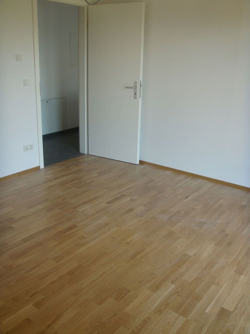 2 bedroom with open-plan kitchen flat to rent, 98 m², Erzhausen, Hesse 2 bedroom with open-plan kitchen flat to rent, 98 m², Erzhausen, Hesse