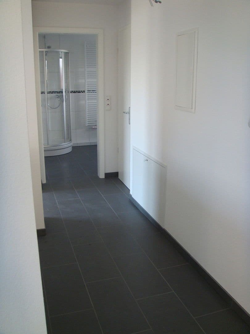 2 bedroom with open-plan kitchen flat to rent, 98 m², Erzhausen, Hesse 2 bedroom with open-plan kitchen flat to rent, 98 m², Erzhausen, Hesse
