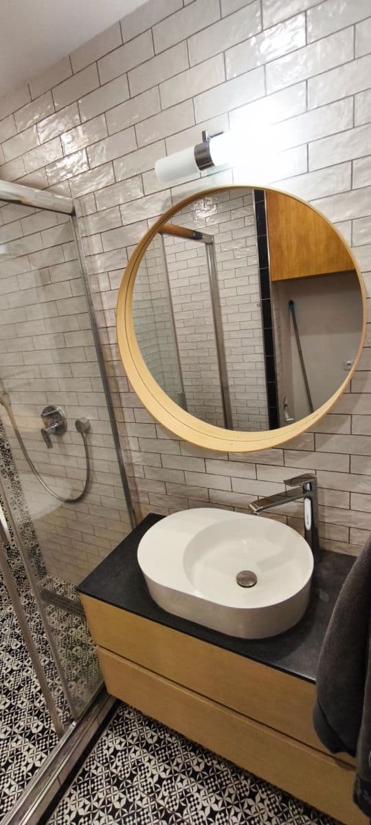 2 bedroom with open-plan kitchen flat to rent, 72 m², U Vlečky, Prague, Prague 2 bedroom with open-plan kitchen flat to rent, 72 m², U Vlečky, Prague, Prague