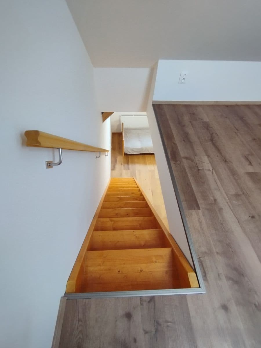 1 bedroom with open-plan kitchen flat to rent, 95 m², U Dráhy, Plzeň, Plzeňský Region 1 bedroom with open-plan kitchen flat to rent, 95 m², U Dráhy, Plzeň, Plzeňský Region