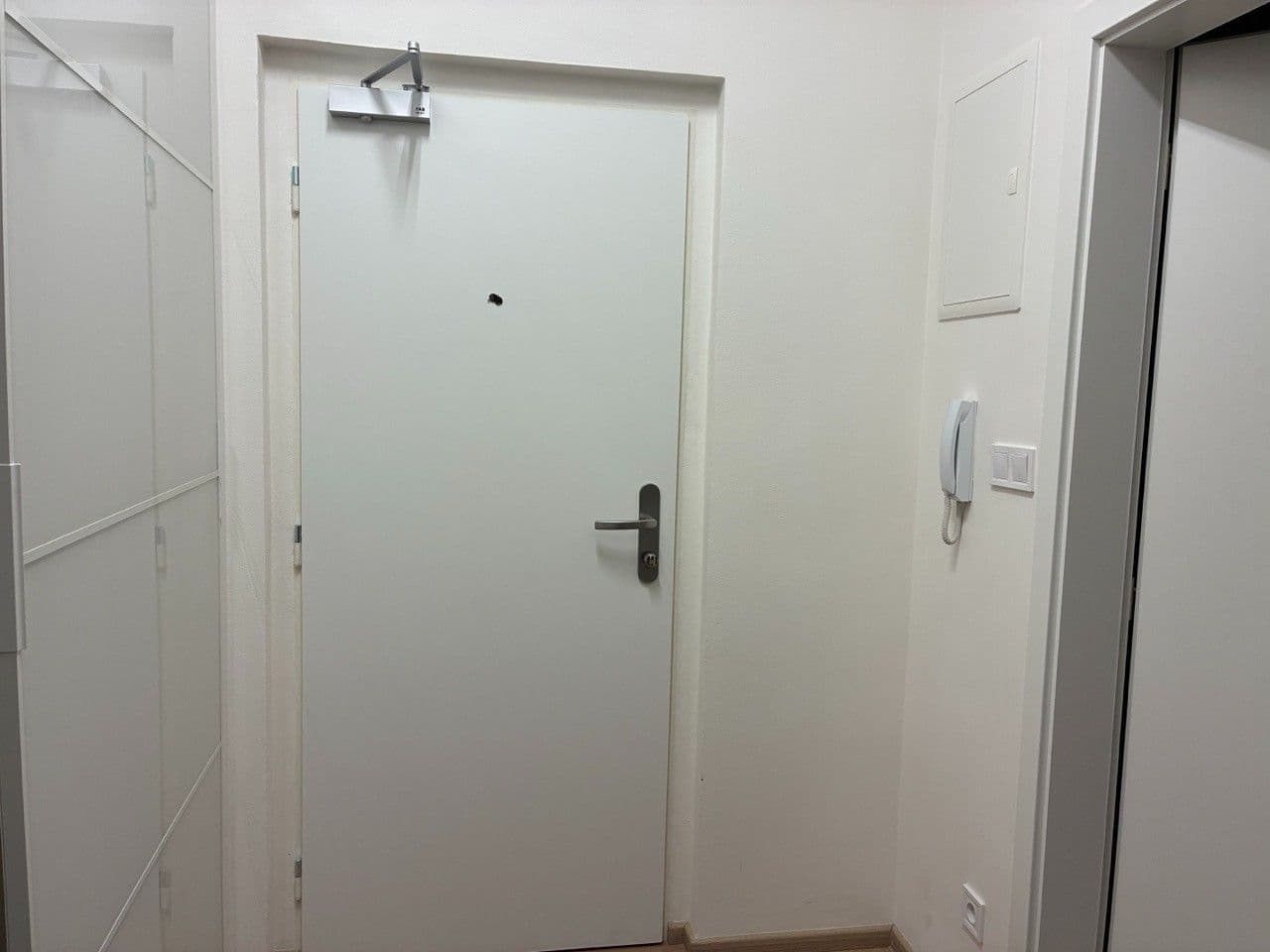 1 bedroom flat to rent, 39 m², Sinkulova, Prague, Prague 1 bedroom flat to rent, 39 m², Sinkulova, Prague, Prague