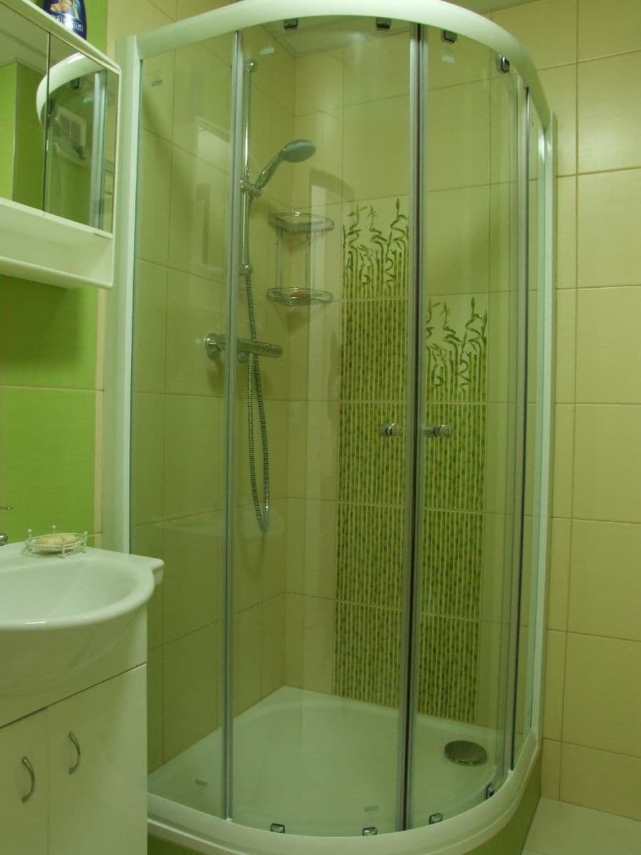 1 bedroom with open-plan kitchen flat to rent, 44 m², sídl. Hůrka, Kralupy nad Vltavou, Středočeský Region 1 bedroom with open-plan kitchen flat to rent, 44 m², sídl. Hůrka, Kralupy nad Vltavou, Středočeský Region