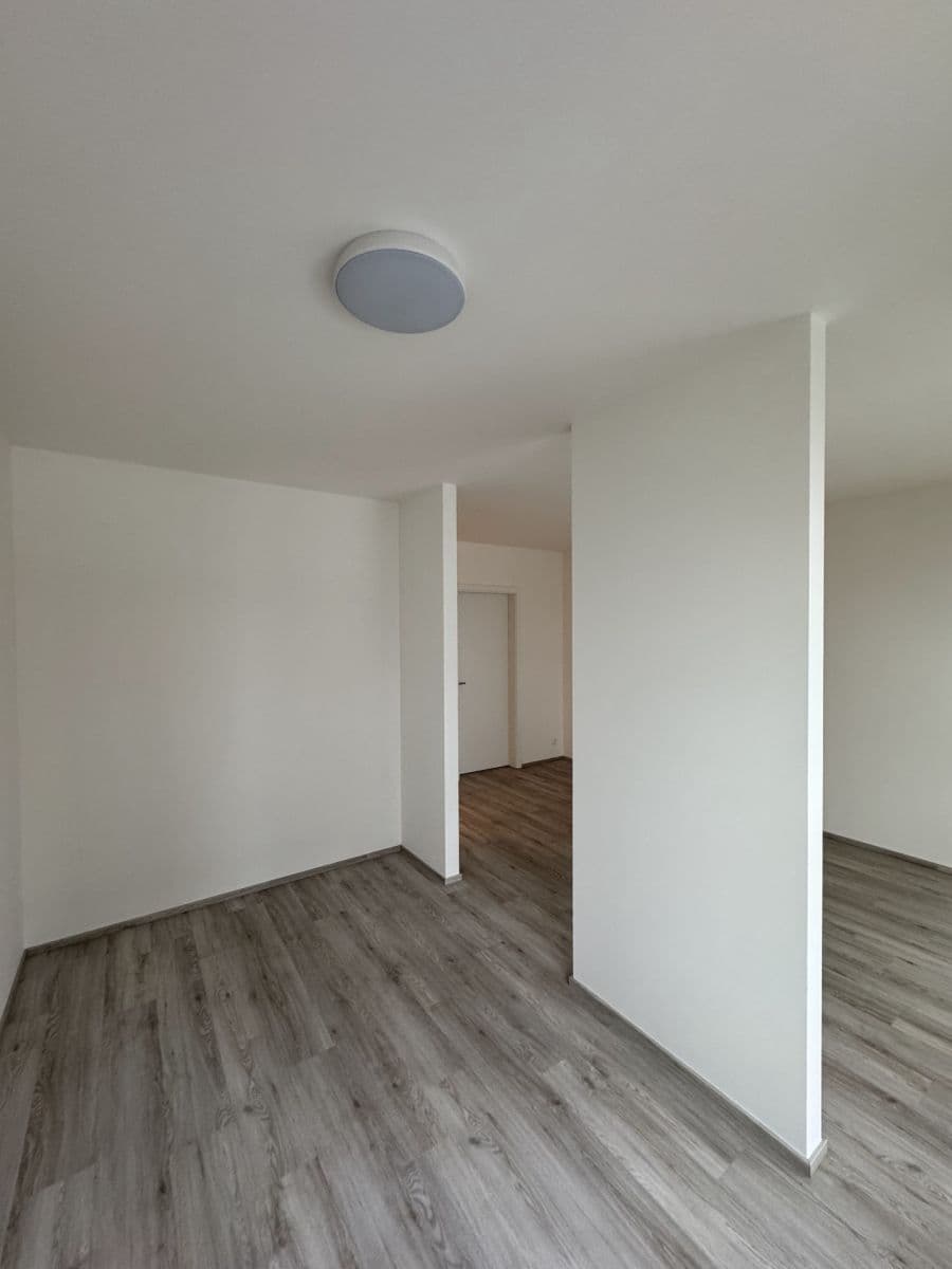 Studio flat to rent, 38 m², Nádražní, Kralupy nad Vltavou, Středočeský Region Studio flat to rent, 38 m², Nádražní, Kralupy nad Vltavou, Středočeský Region