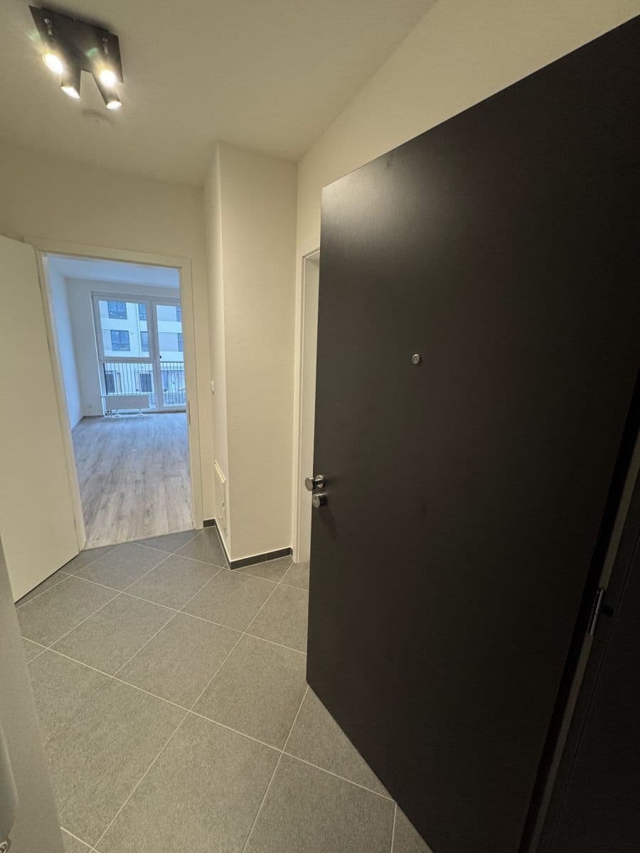 Studio flat to rent, 38 m², Nádražní, Kralupy nad Vltavou, Středočeský Region Studio flat to rent, 38 m², Nádražní, Kralupy nad Vltavou, Středočeský Region