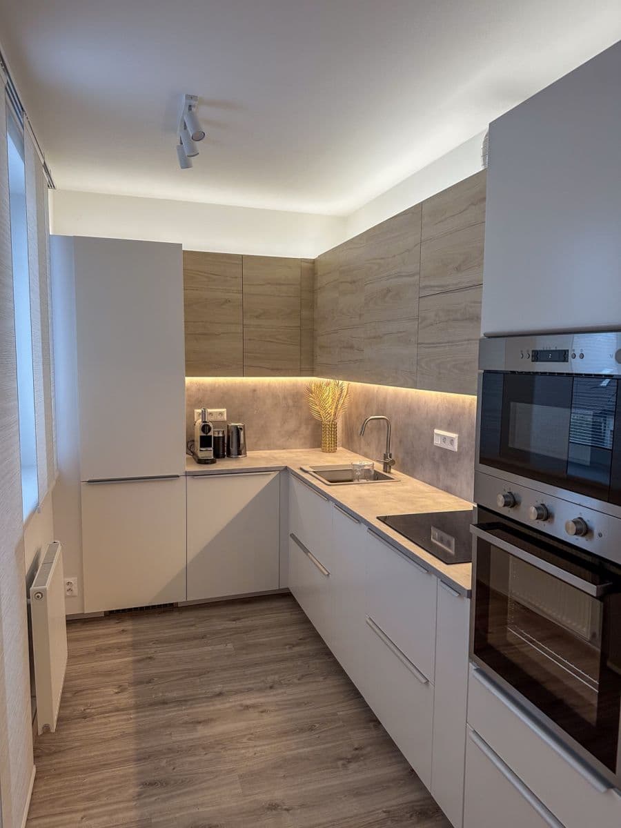 1 bedroom with open-plan kitchen flat to rent, 67 m², Slovanská, Slavkov u Brna, Jihomoravský Region 1 bedroom with open-plan kitchen flat to rent, 67 m², Slovanská, Slavkov u Brna, Jihomoravský Region