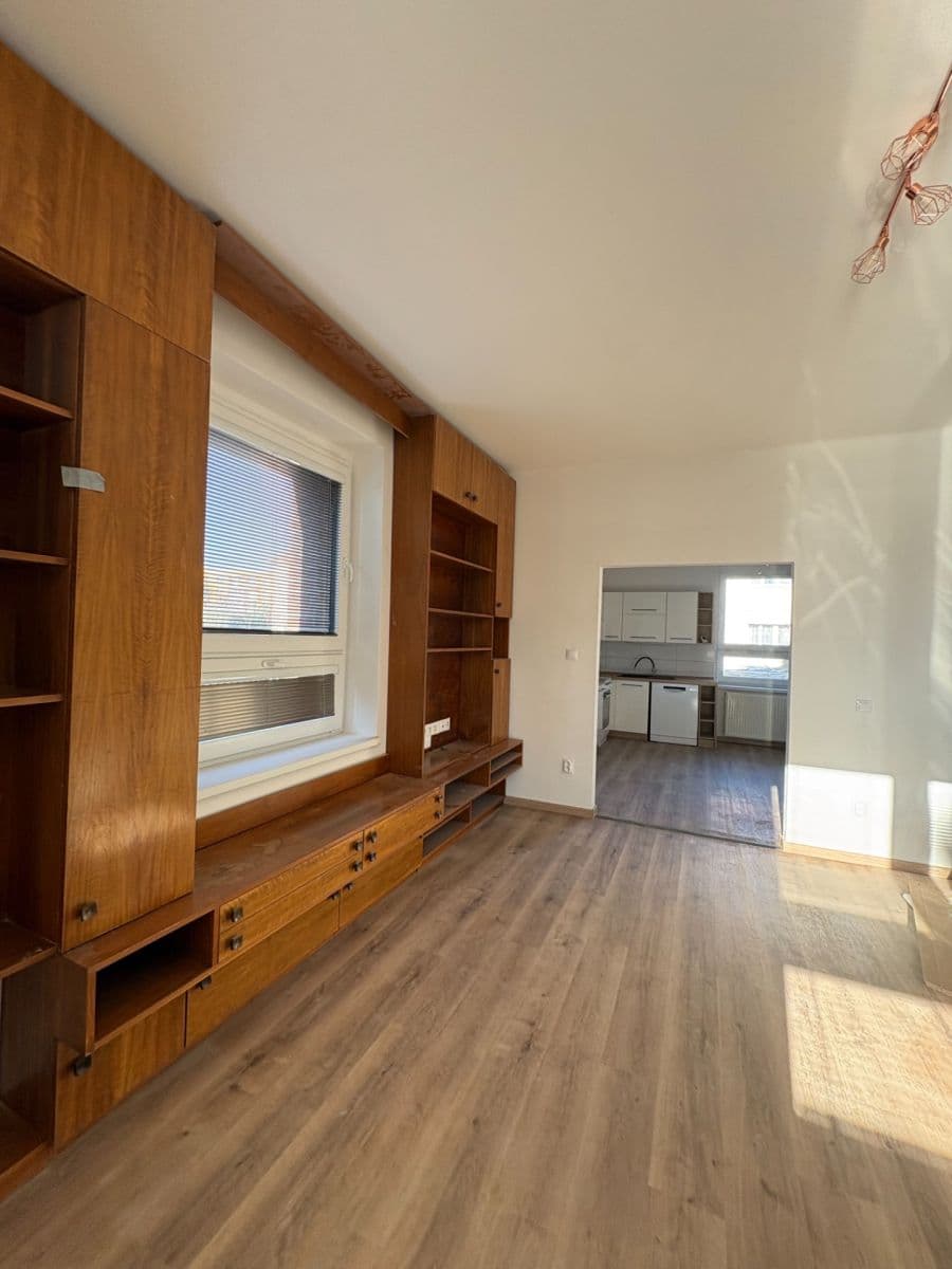 house to rent, 125 m², Na Zavadilce, Jaroměř, Královéhradecký Region house to rent, 125 m², Na Zavadilce, Jaroměř, Královéhradecký Region