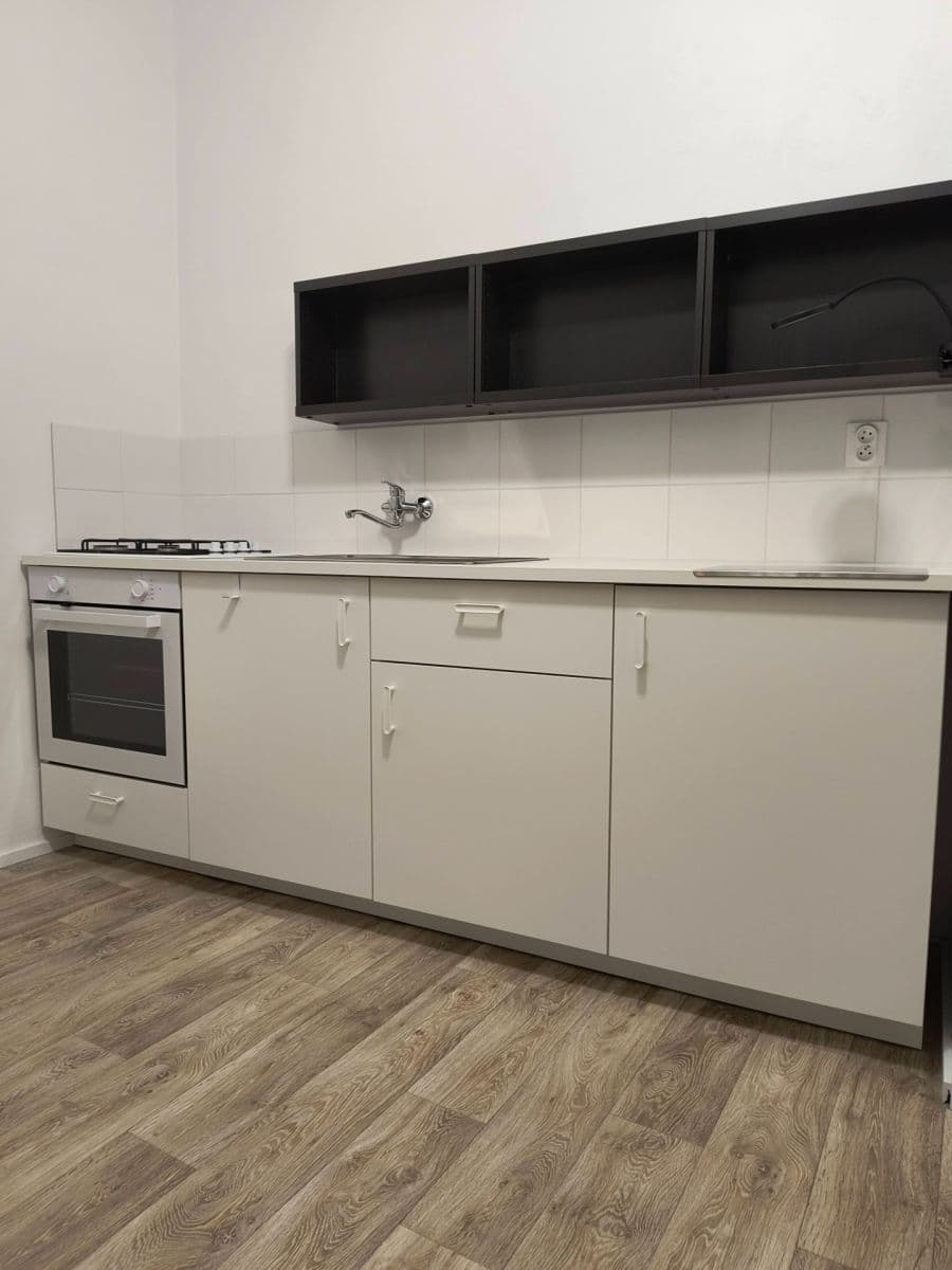 1 bedroom flat to rent, 37 m², sídliště 9. května, Nejdek, Karlovarský Region 1 bedroom flat to rent, 37 m², sídliště 9. května, Nejdek, Karlovarský Region