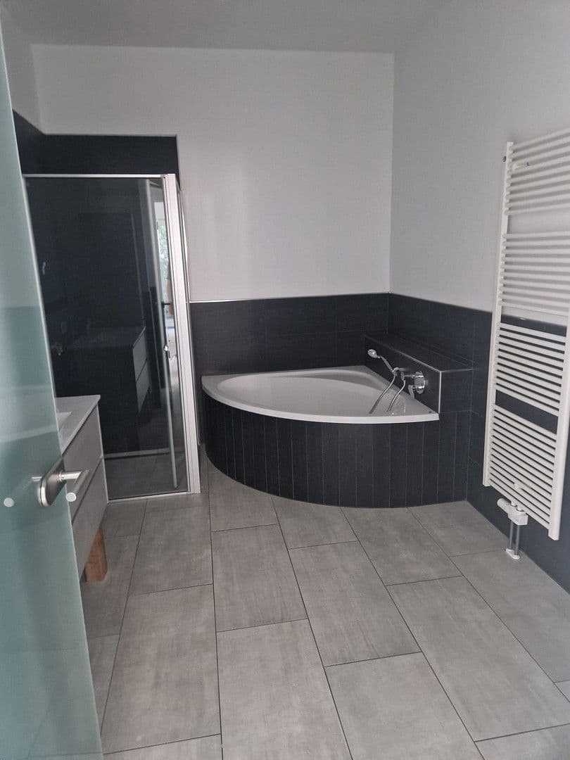 4 bedroom flat to rent, 155 m², Grenzach-Wyhlen, Baden-Württemberg 4 bedroom flat to rent, 155 m², Grenzach-Wyhlen, Baden-Württemberg