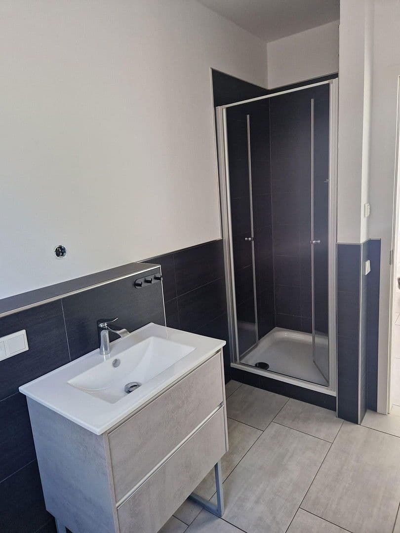 4 bedroom flat to rent, 155 m², Grenzach-Wyhlen, Baden-Württemberg 4 bedroom flat to rent, 155 m², Grenzach-Wyhlen, Baden-Württemberg