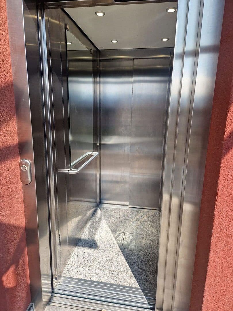 4 bedroom flat to rent, 155 m², Grenzach-Wyhlen, Baden-Württemberg 4 bedroom flat to rent, 155 m², Grenzach-Wyhlen, Baden-Württemberg