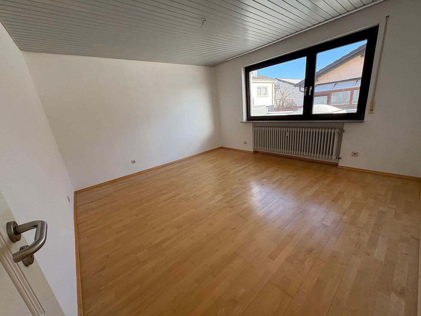 3 bedroom with open-plan kitchen flat to rent, 130 m², Gärtringen, Baden-Württemberg 3 bedroom with open-plan kitchen flat to rent, 130 m², Gärtringen, Baden-Württemberg