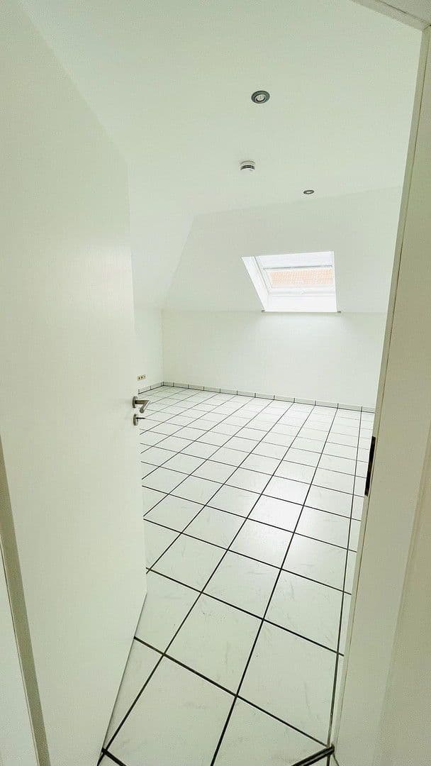 3 bedroom flat to rent, 107 m², Köln, North Rhine-Westphalia 3 bedroom flat to rent, 107 m², Köln, North Rhine-Westphalia