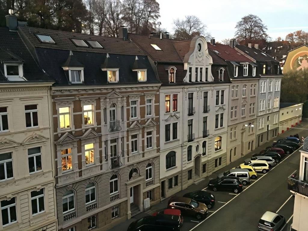 2 bedroom with open-plan kitchen flat to rent, 111 m², Gronaustraße 35, Wuppertal, North Rhine-Westphalia 2 bedroom with open-plan kitchen flat to rent, 111 m², Gronaustraße 35, Wuppertal, North Rhine-Westphalia