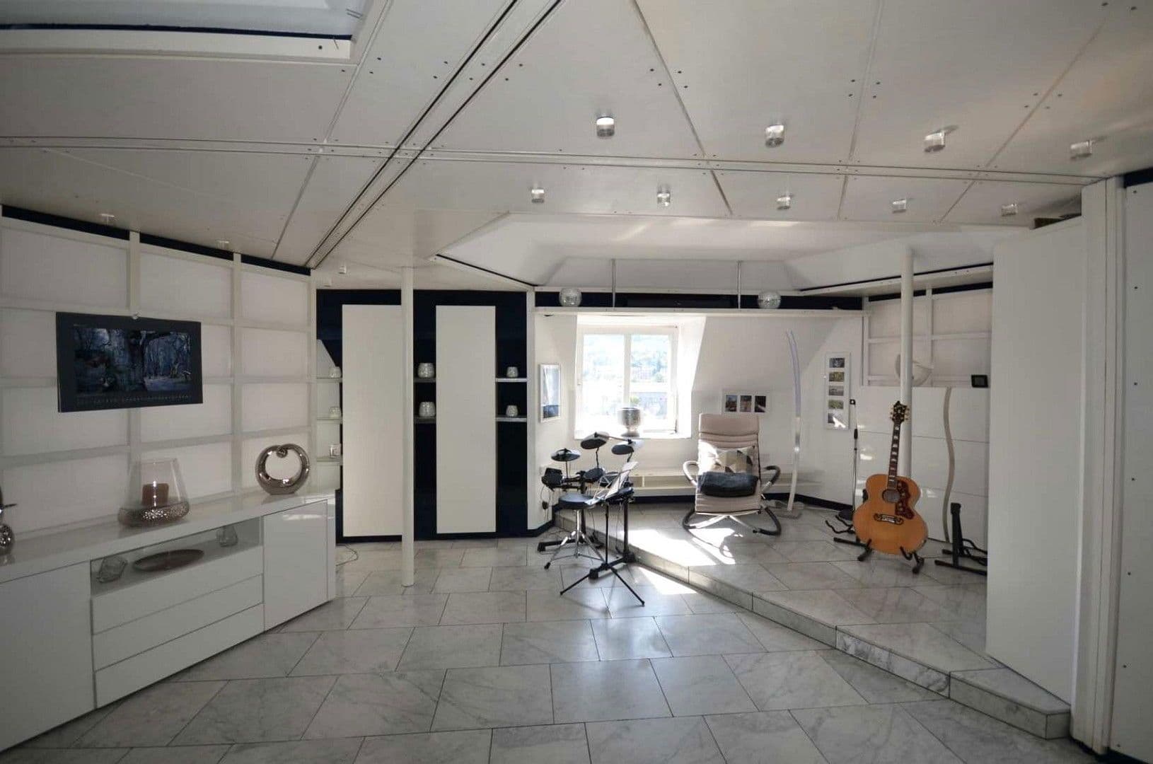 2 bedroom with open-plan kitchen flat to rent, 111 m², Gronaustraße 35, Wuppertal, North Rhine-Westphalia 2 bedroom with open-plan kitchen flat to rent, 111 m², Gronaustraße 35, Wuppertal, North Rhine-Westphalia