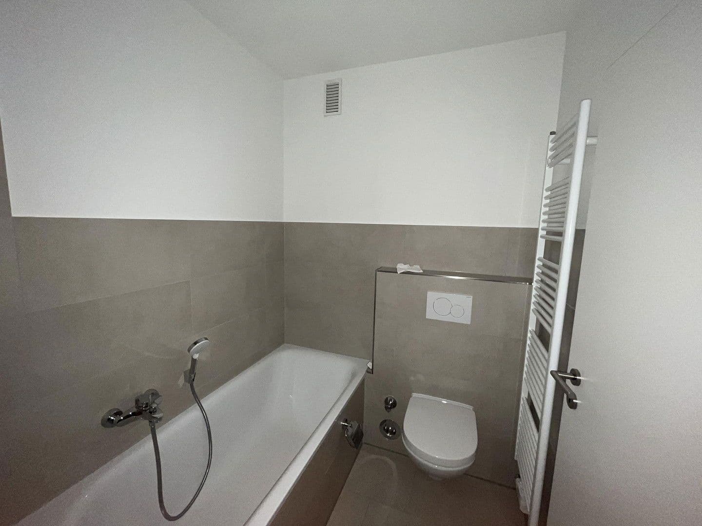 2 bedroom with open-plan kitchen flat to rent, 80 m², Bochumer Str. 72 a, Hattingen, North Rhine-Westphalia 2 bedroom with open-plan kitchen flat to rent, 80 m², Bochumer Str. 72 a, Hattingen, North Rhine-Westphalia