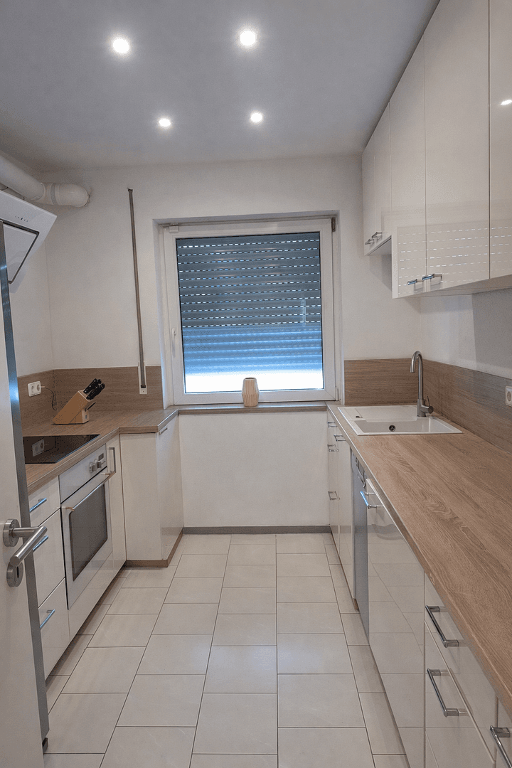 3 bedroom with open-plan kitchen flat to rent, 128 m², freiburg, Baden-Württemberg 3 bedroom with open-plan kitchen flat to rent, 128 m², freiburg, Baden-Württemberg