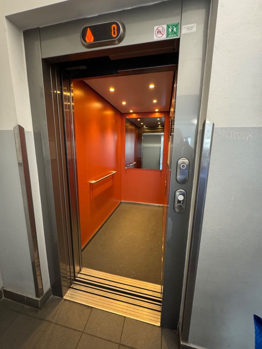 3 bedroom flat to rent, 65 m², Kahovská, Prague, Prague 3 bedroom flat to rent, 65 m², Kahovská, Prague, Prague