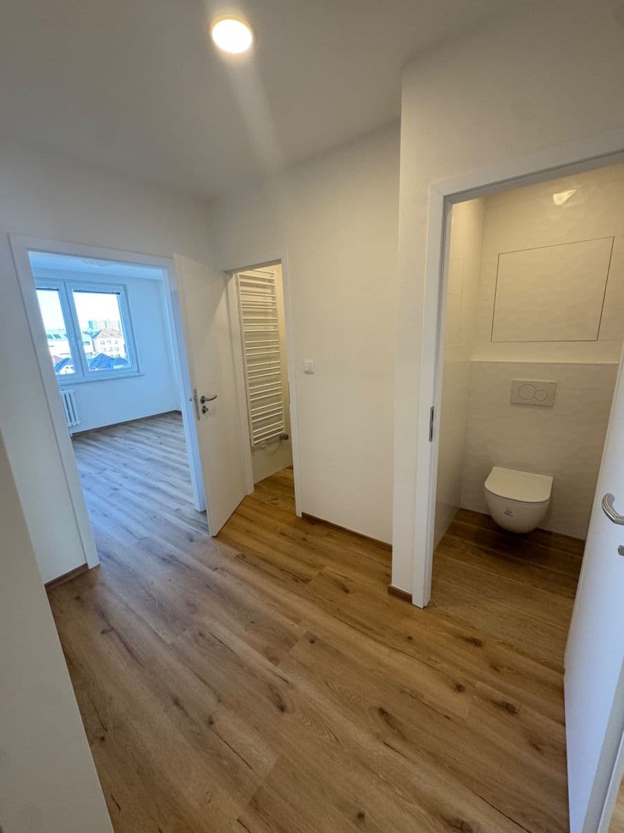 3 bedroom flat to rent, 65 m², Kahovská, Prague, Prague 3 bedroom flat to rent, 65 m², Kahovská, Prague, Prague