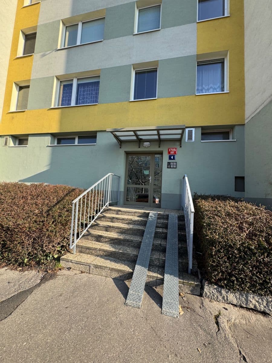 3 bedroom flat to rent, 65 m², Kahovská, Prague, Prague 3 bedroom flat to rent, 65 m², Kahovská, Prague, Prague