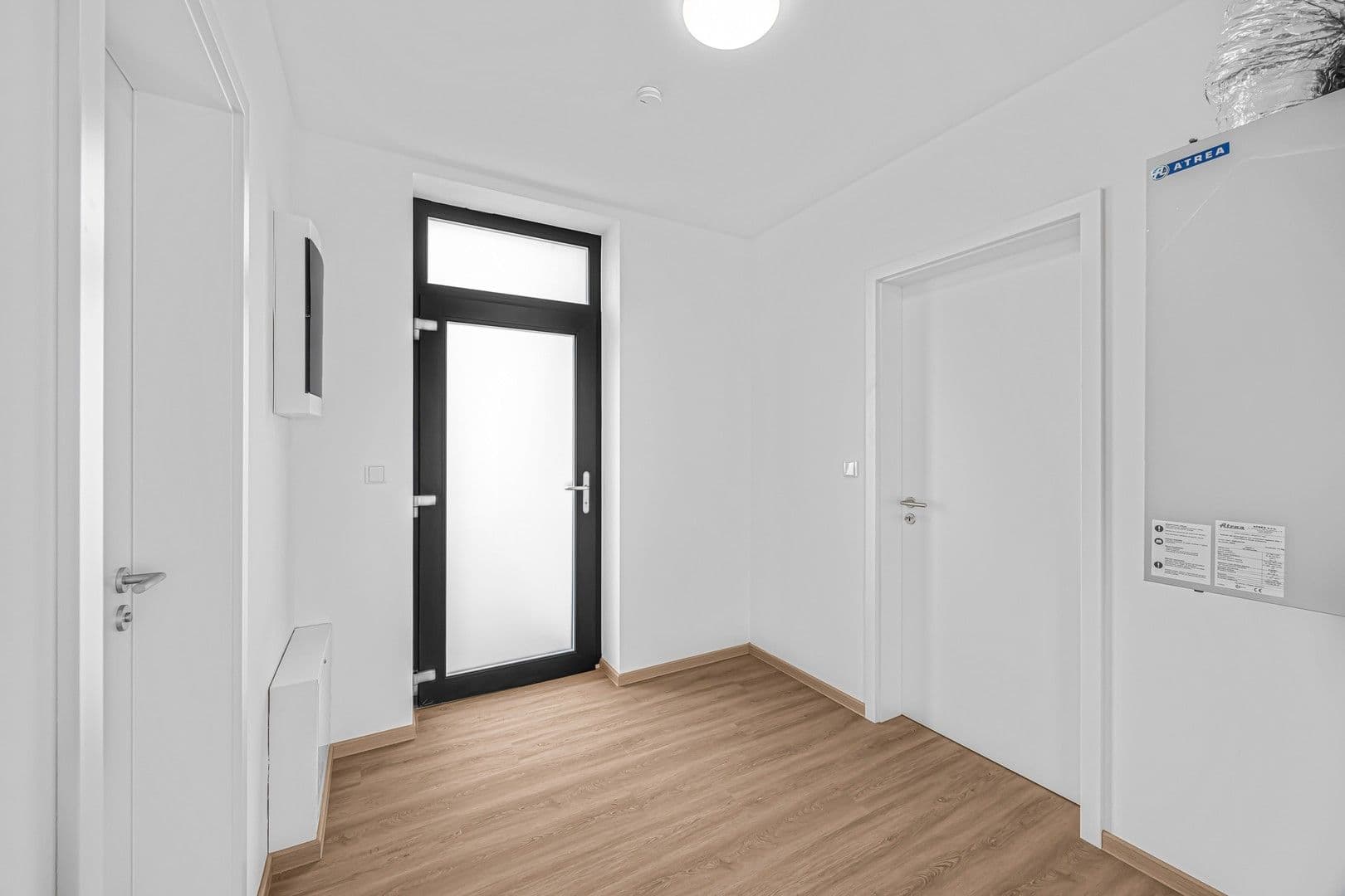 2 bedroom with open-plan kitchen flat to rent, 75 m², K Dálnici, Prague, Prague 2 bedroom with open-plan kitchen flat to rent, 75 m², K Dálnici, Prague, Prague