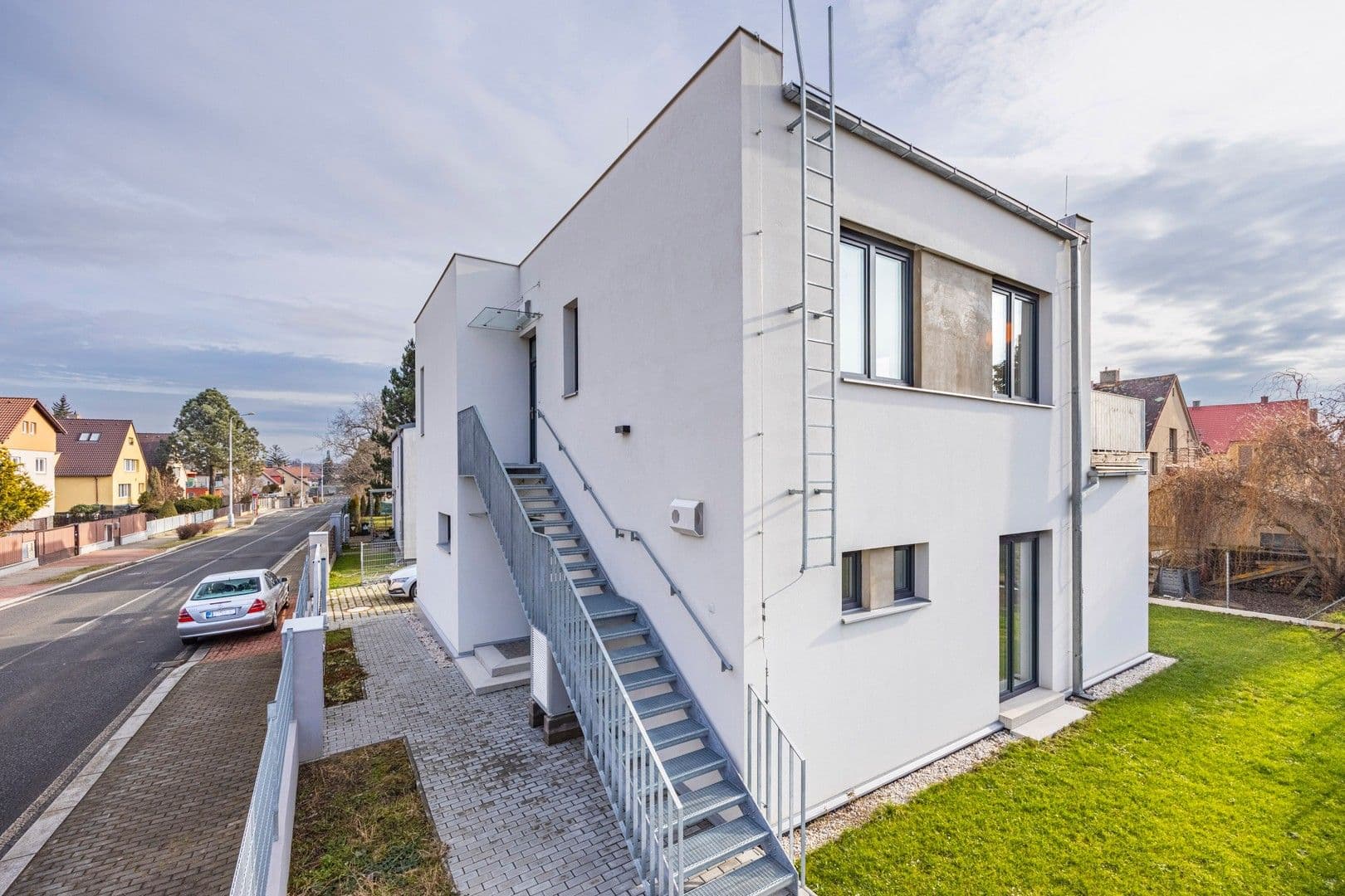 2 bedroom with open-plan kitchen flat to rent, 75 m², K Dálnici, Prague, Prague 2 bedroom with open-plan kitchen flat to rent, 75 m², K Dálnici, Prague, Prague