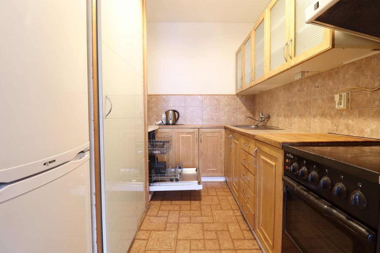 2 bedroom with open-plan kitchen flat to rent, 53 m², Lodžská, Prague, Prague 2 bedroom with open-plan kitchen flat to rent, 53 m², Lodžská, Prague, Prague