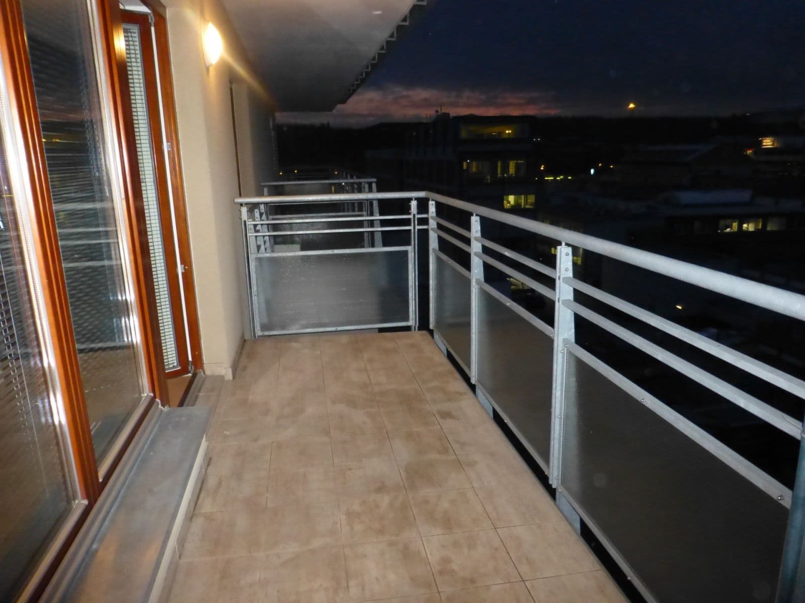 1 bedroom with open-plan kitchen flat to rent, 56 m², Jana Přibíka, Prague, Prague 1 bedroom with open-plan kitchen flat to rent, 56 m², Jana Přibíka, Prague, Prague