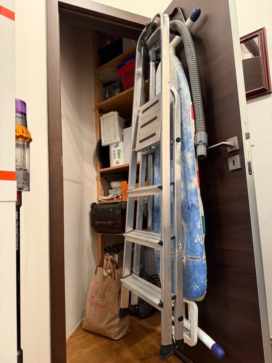 1 bedroom with open-plan kitchen flat for sale, 40 m², Čestmírova, Prague, Prague 1 bedroom with open-plan kitchen flat for sale, 40 m², Čestmírova, Prague, Prague