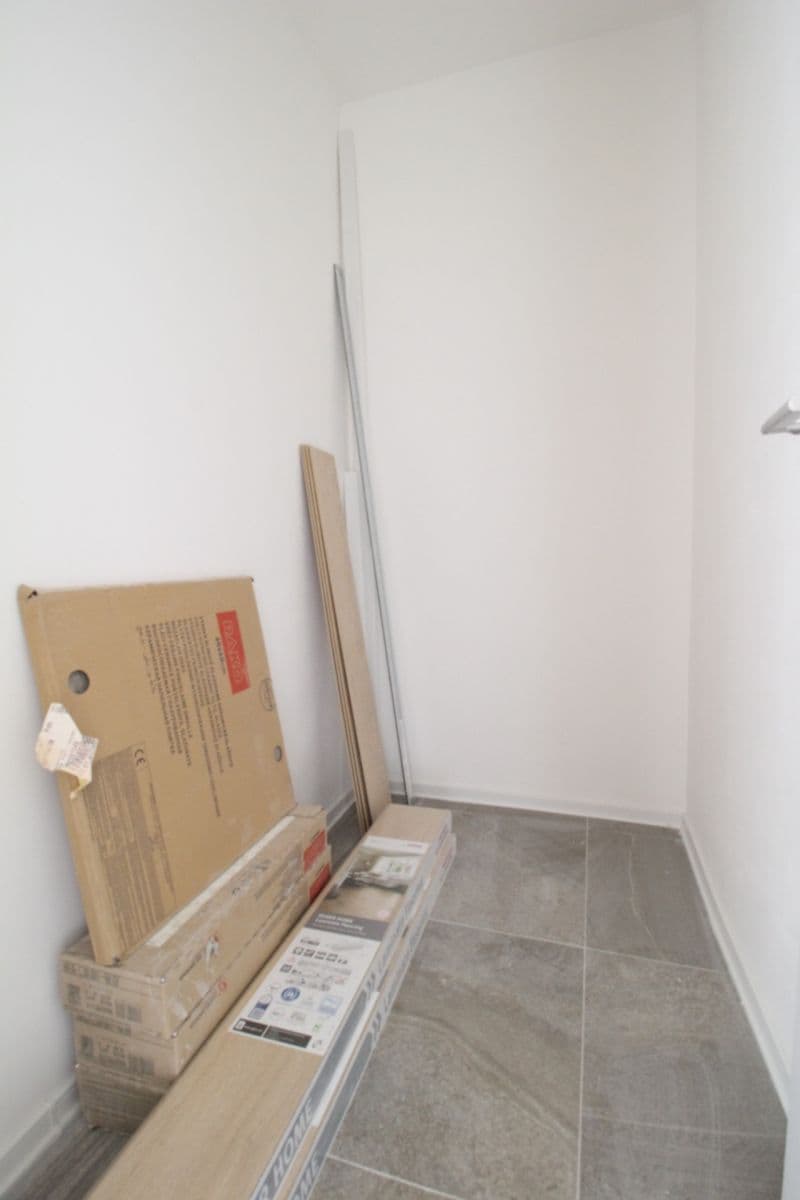 1 bedroom with open-plan kitchen flat to rent, 40 m², Havířovská, Prague, Prague 1 bedroom with open-plan kitchen flat to rent, 40 m², Havířovská, Prague, Prague