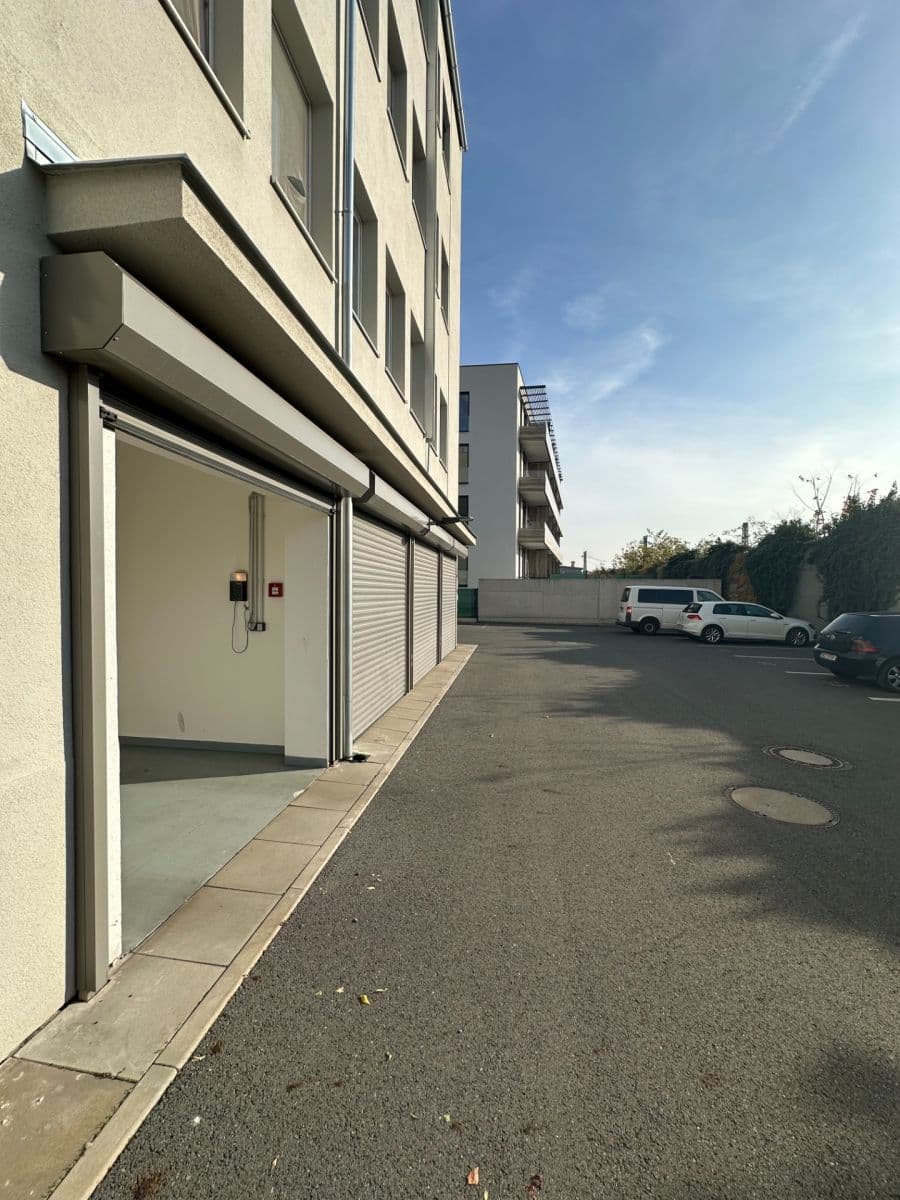 garage to rent, 16 m², Perucká, Prague, Prague garage to rent, 16 m², Perucká, Prague, Prague