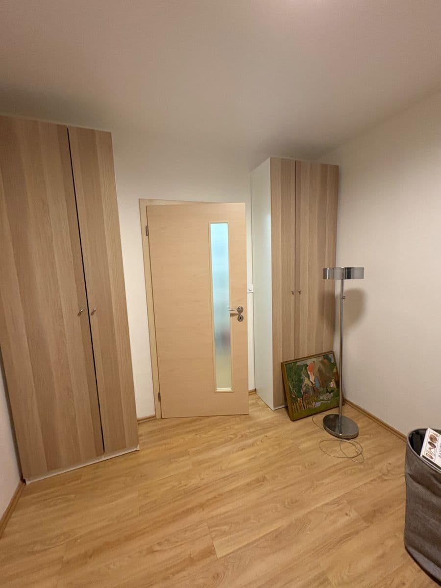 2 bedroom with open-plan kitchen flat to rent, 72 m², Pod Lipami, Prague, Prague 2 bedroom with open-plan kitchen flat to rent, 72 m², Pod Lipami, Prague, Prague