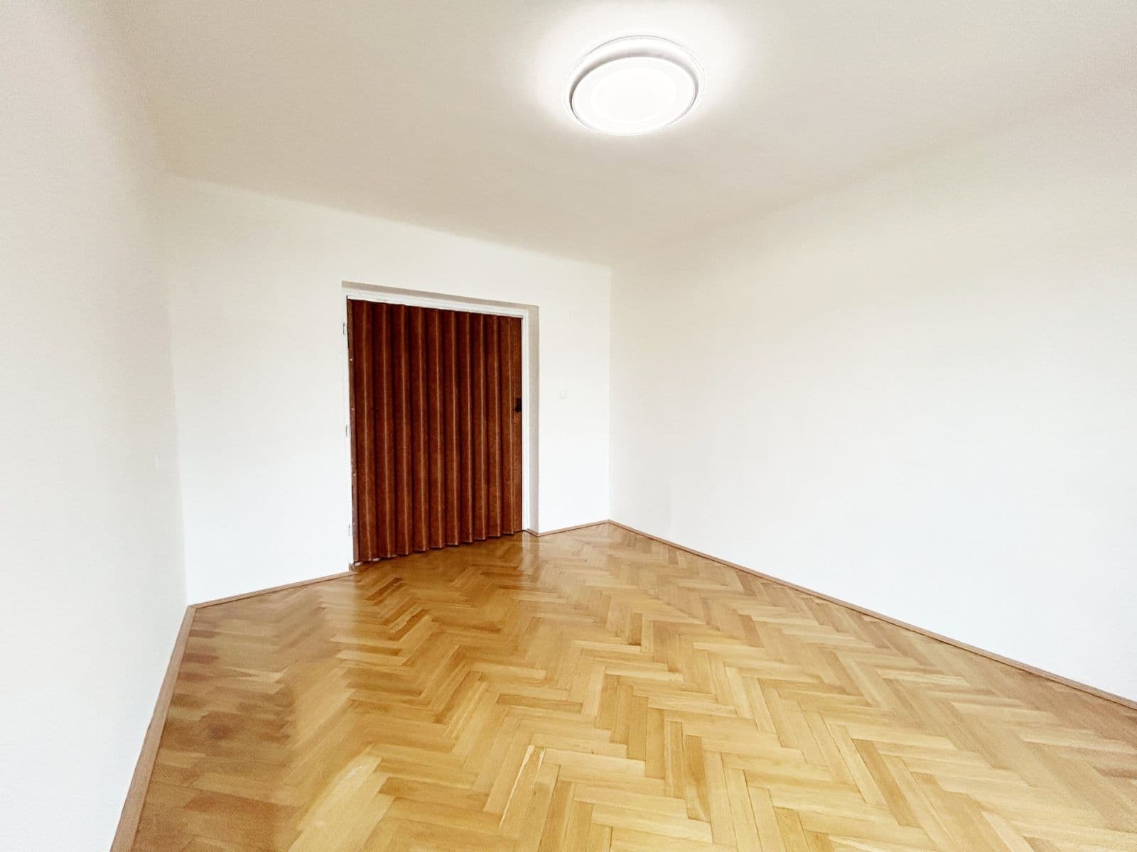 2 bedroom flat to rent, 45 m², 9. května, Týnec nad Sázavou, Středočeský Region 2 bedroom flat to rent, 45 m², 9. května, Týnec nad Sázavou, Středočeský Region