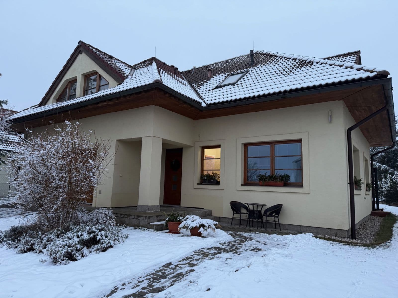 house to rent, 279 m², Edvarda Beneše, Horoměřice, Středočeský Region house to rent, 279 m², Edvarda Beneše, Horoměřice, Středočeský Region