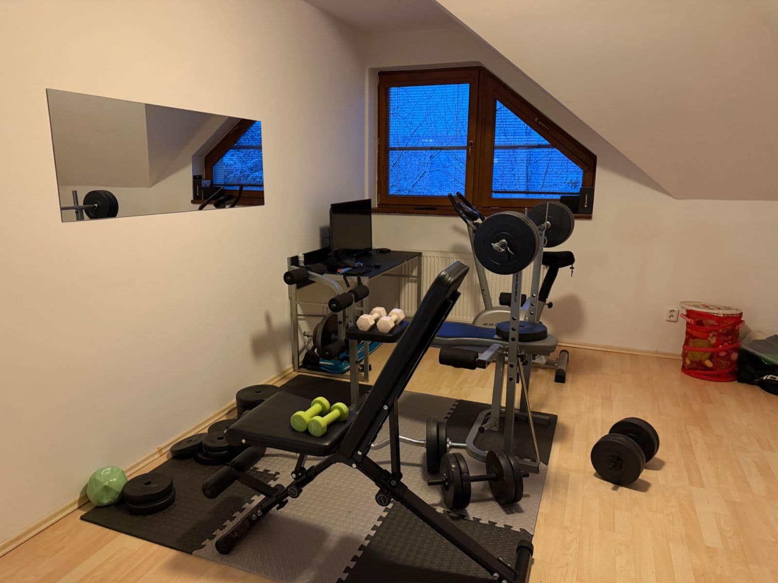 house to rent, 279 m², Edvarda Beneše, Horoměřice, Středočeský Region house to rent, 279 m², Edvarda Beneše, Horoměřice, Středočeský Region