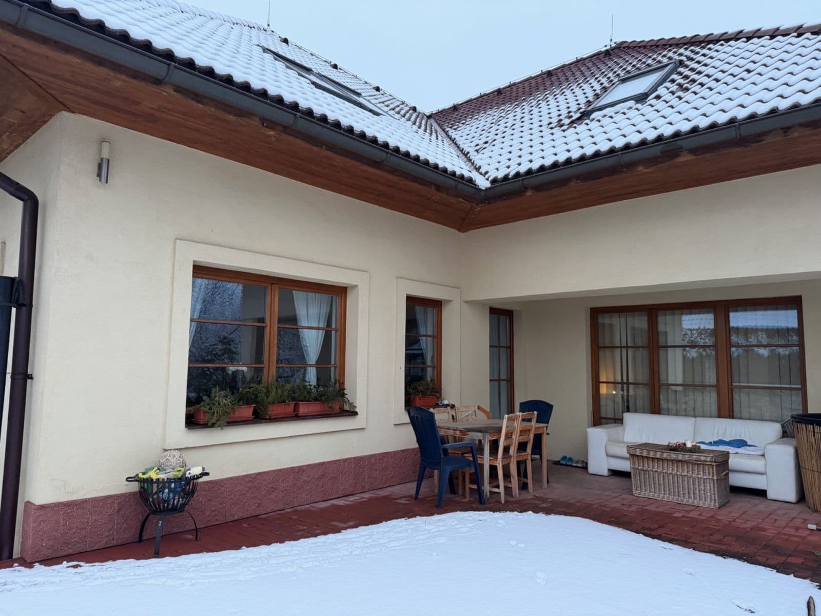 house to rent, 279 m², Edvarda Beneše, Horoměřice, Středočeský Region house to rent, 279 m², Edvarda Beneše, Horoměřice, Středočeský Region