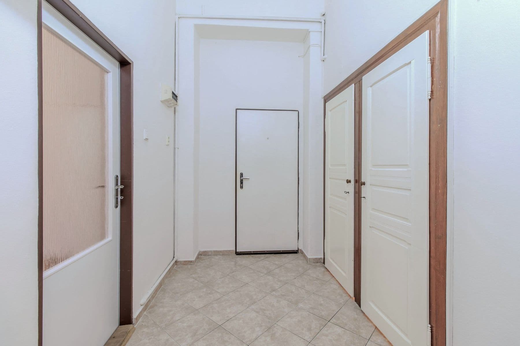 3 bedroom flat to rent, 64 m², Na rozcestí, Prague, Prague 3 bedroom flat to rent, 64 m², Na rozcestí, Prague, Prague