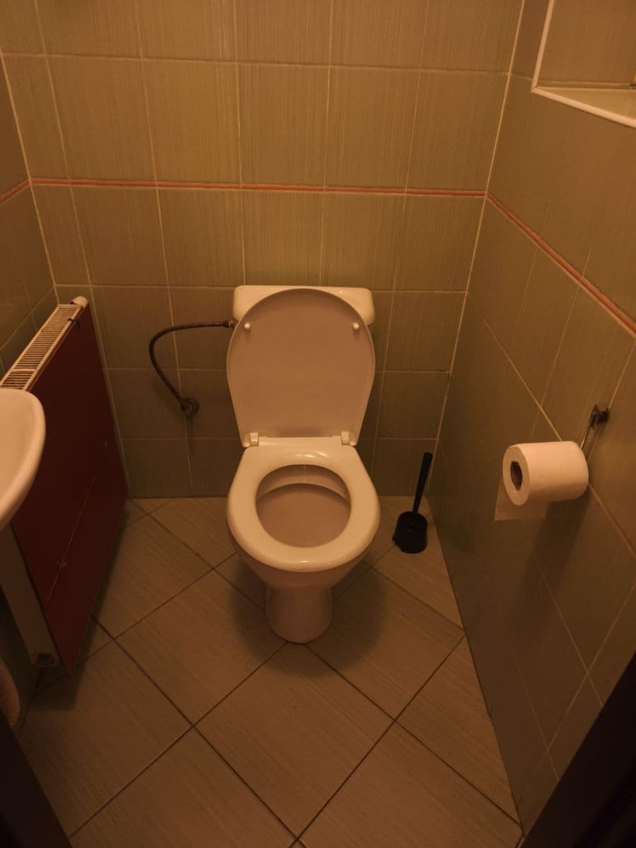 Studio flat to rent, 17 m², Velvarská, Horoměřice, Středočeský Region Studio flat to rent, 17 m², Velvarská, Horoměřice, Středočeský Region