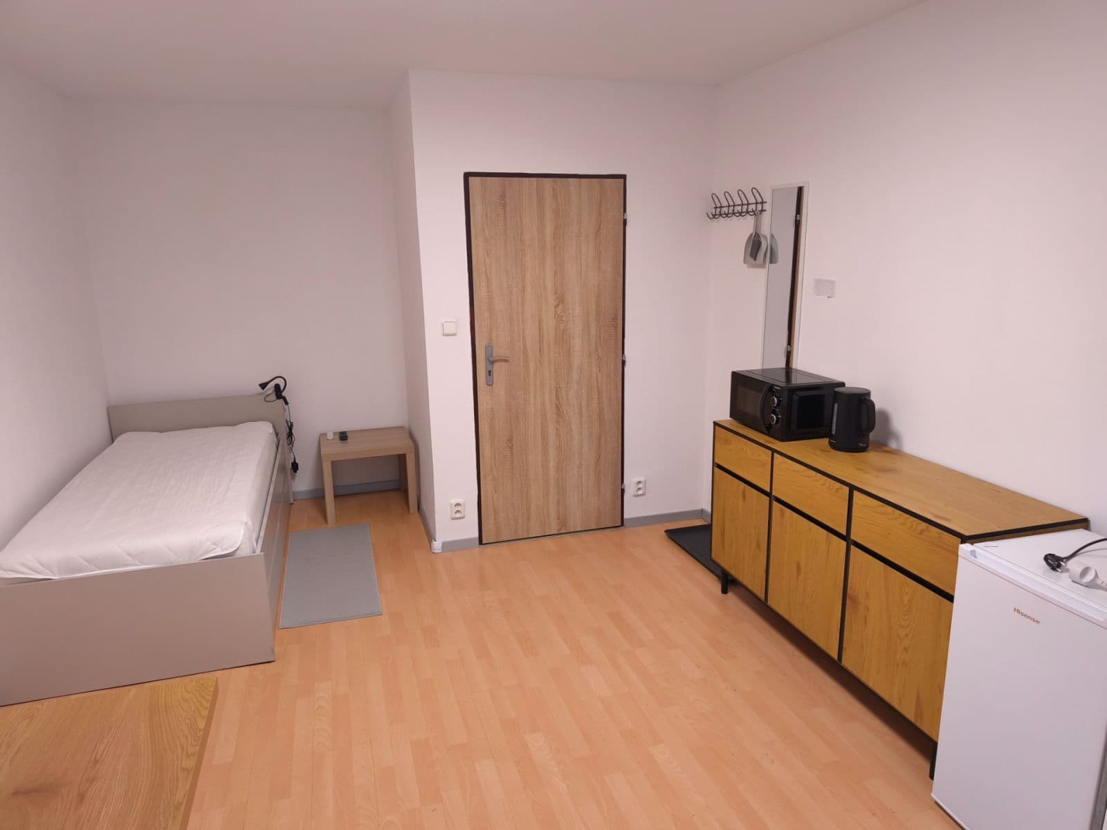 Studio flat to rent, 17 m², Velvarská, Horoměřice, Středočeský Region Studio flat to rent, 17 m², Velvarská, Horoměřice, Středočeský Region