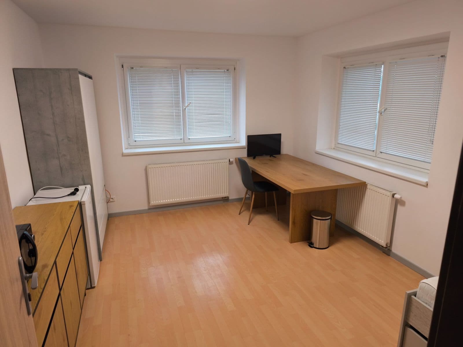 Studio flat to rent, 17 m², Velvarská, Horoměřice, Středočeský Region Studio flat to rent, 17 m², Velvarská, Horoměřice, Středočeský Region