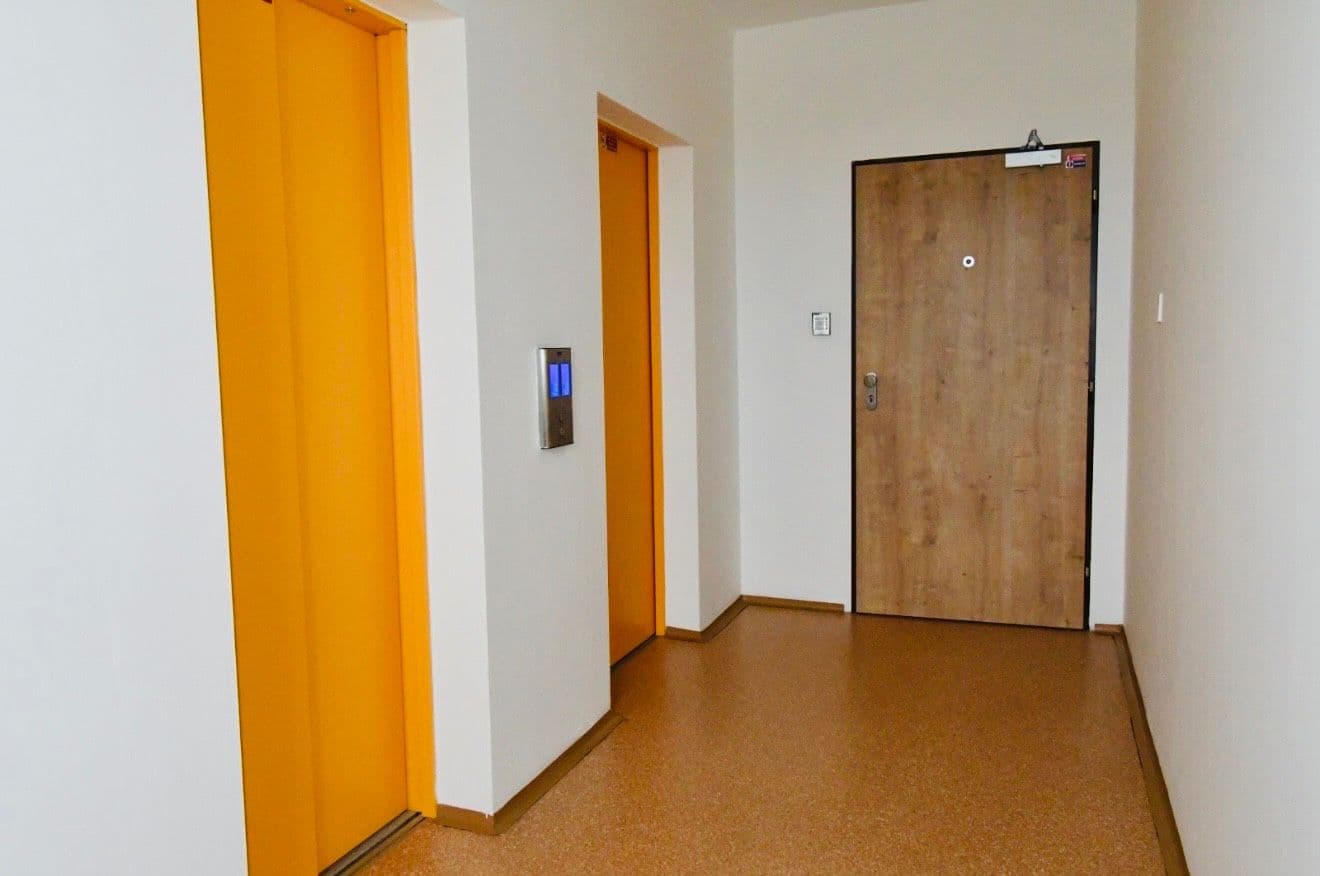 1 bedroom with open-plan kitchen flat to rent, 42 m², Lomená, Česká Lípa, Liberecký Region 1 bedroom with open-plan kitchen flat to rent, 42 m², Lomená, Česká Lípa, Liberecký Region