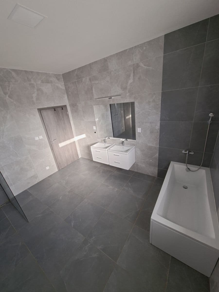 house to rent, 154 m², Nezabylice, Ústecký Region house to rent, 154 m², Nezabylice, Ústecký Region