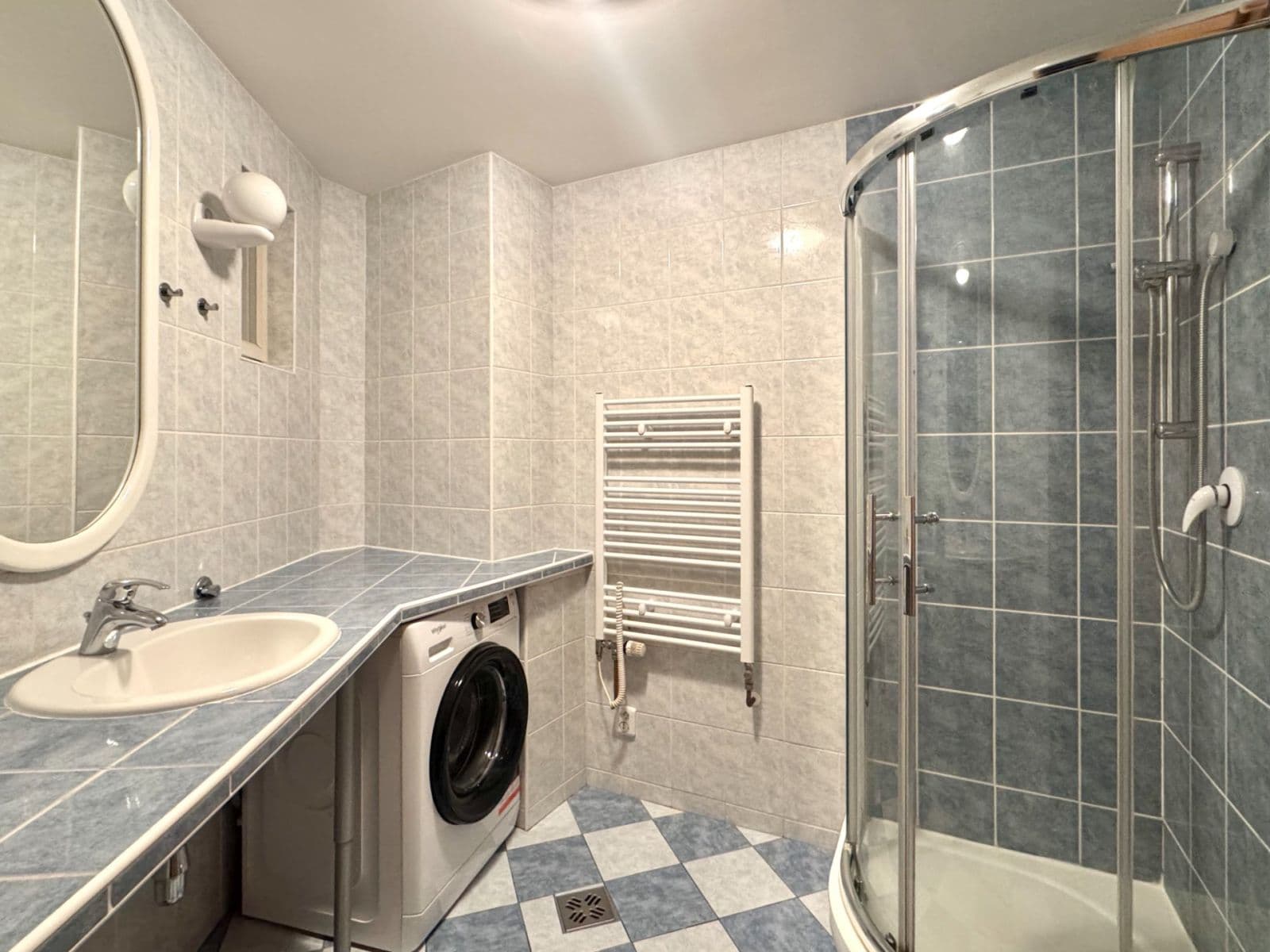 4 bedroom flat to rent, 138 m², Škroupovo náměstí, Prague, Prague 4 bedroom flat to rent, 138 m², Škroupovo náměstí, Prague, Prague